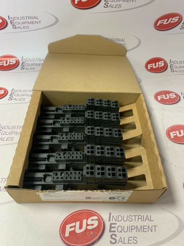 SIEMENS 6ES7193-4CB40-0AA0 High-quality industrial automation spare parts for machine maintenance and repair.