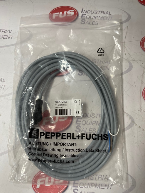 Pepperl and Fuchs V1-W-5M-PVC Female Cable Connector 5M