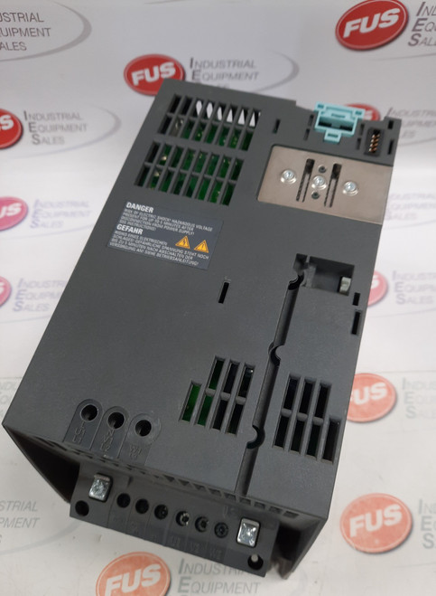 Siemens 6SL3224-0BE22-2AA0 Sinamics Power Module 240 Version : C01