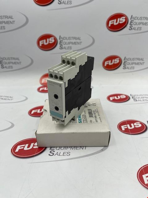SIEMENS 3RP1560-1SP30 Time Relay