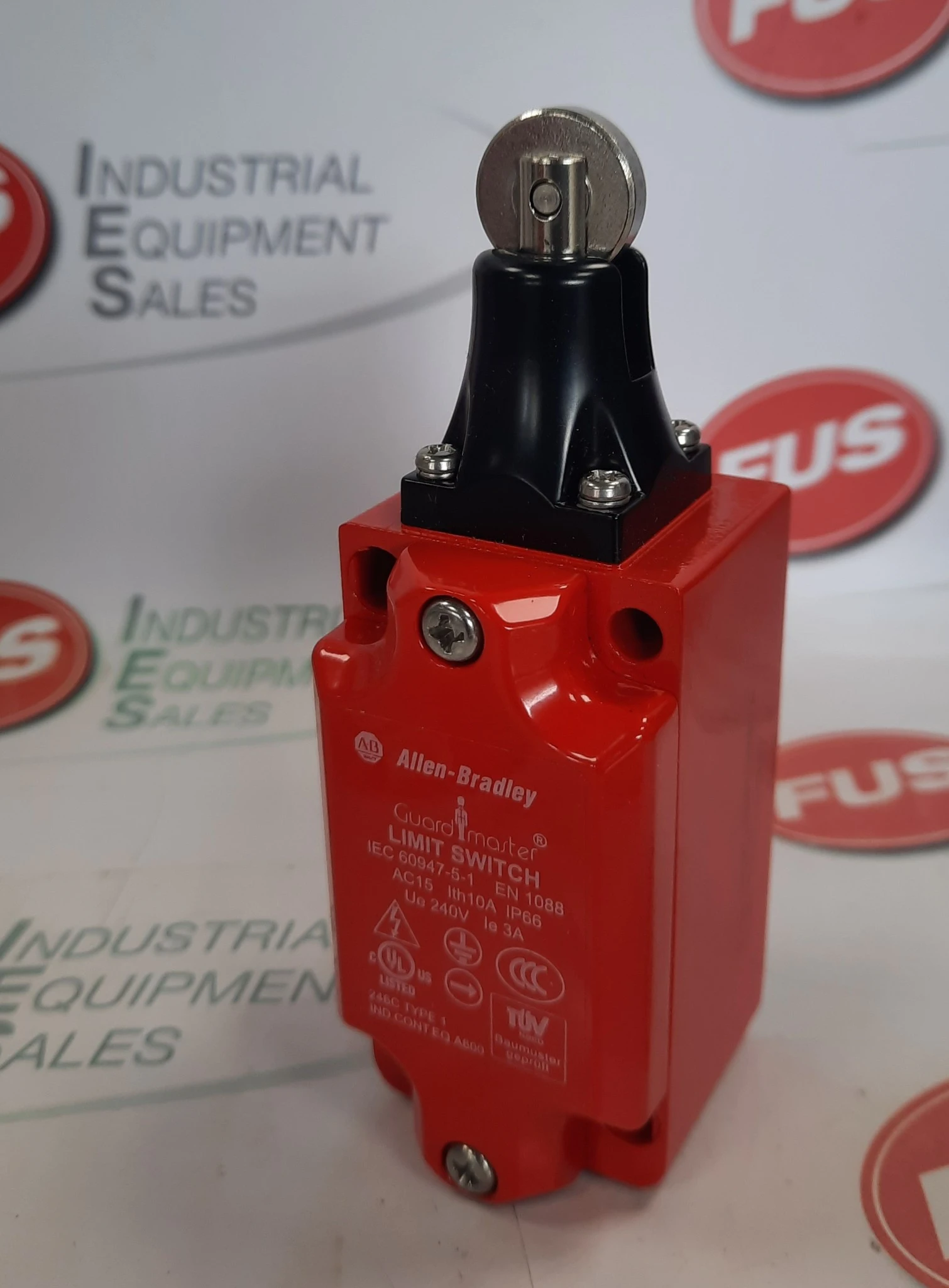 Allen Bradley 440P-MRP04B Ser A Guardmaster Limit Switch - FUS Industrial
