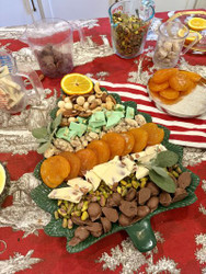 What Are Easy Ways to Make a Charcuterie Board More Festive?