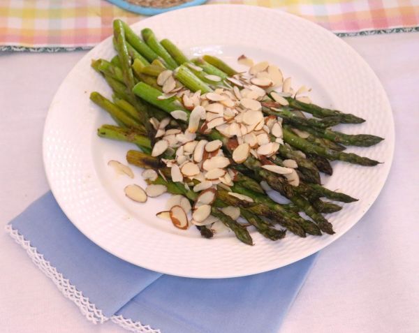 crunchy-almond-asparagus