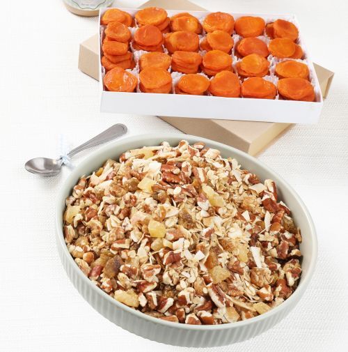 sunnyland-farms-granola-and-dried-apricots