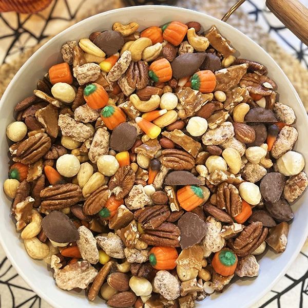 halloween-trail-mix