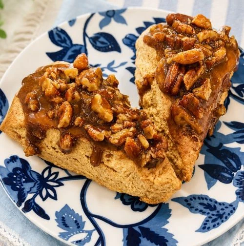 sunnyland-farms-sweet-potato-scones-with-pecan-praline-glaze