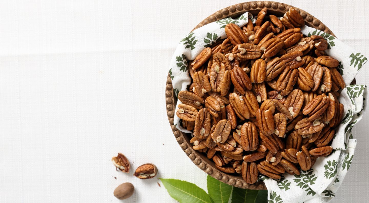 sunnyland-farms-raw-mammoth-pecan-halves