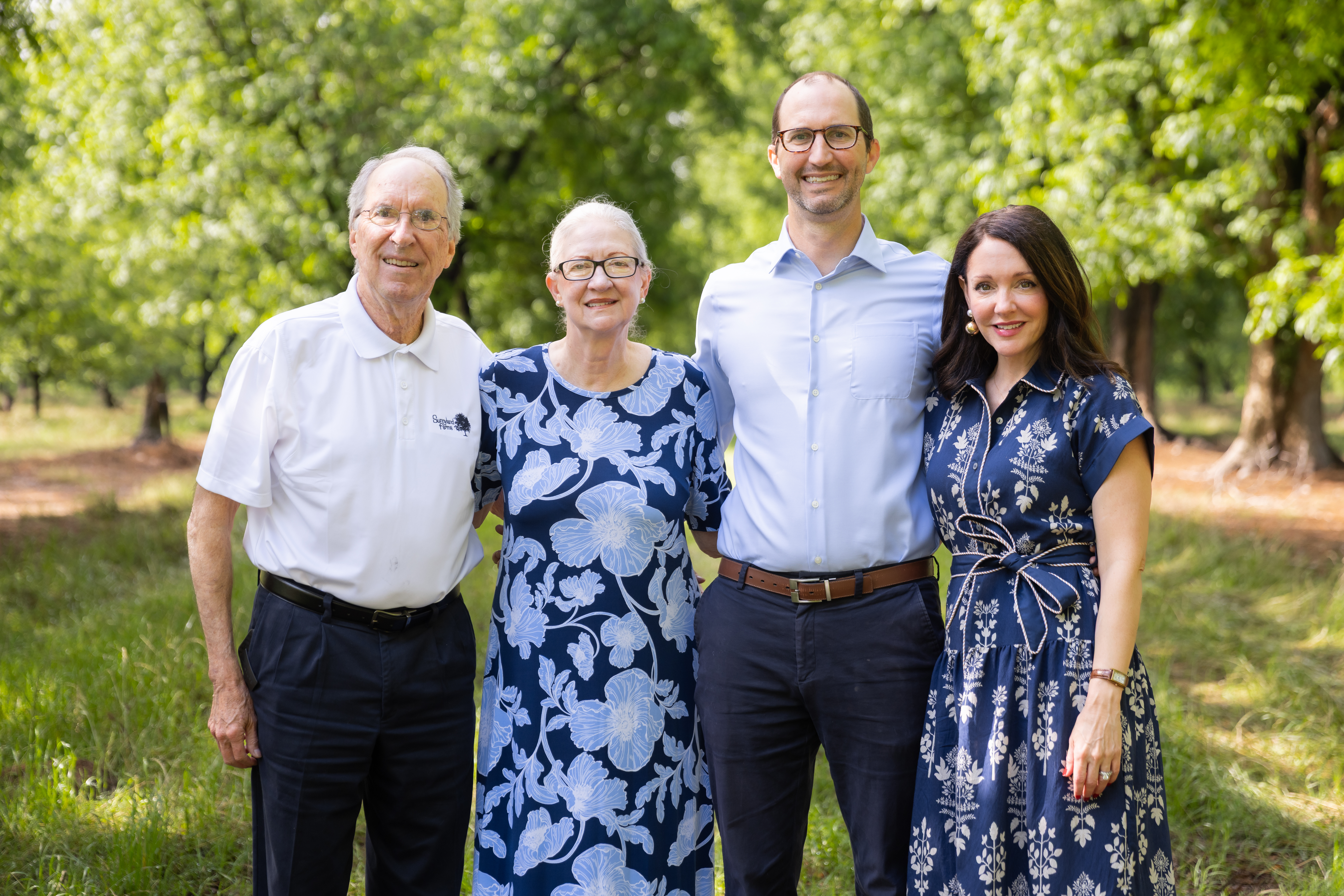 willsons-family-picture-in-groves-bunny-ears
