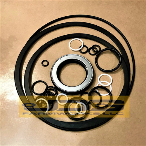 John Deere 490E Travel Motor Seal Kit