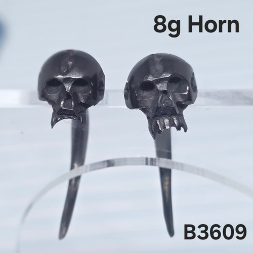 2x 8g Horn Skull Hanger Taper Gauges B3609