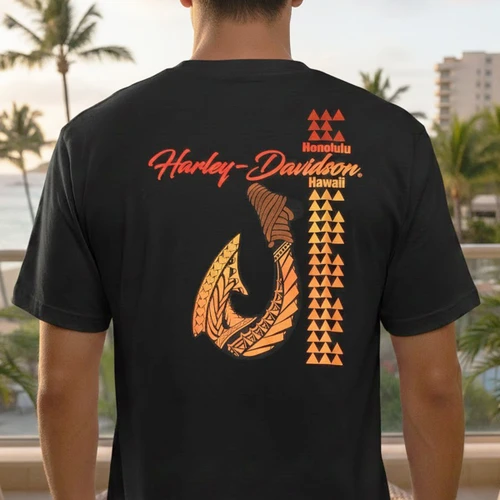 Rear view of Harley-Davidson Men's Makau Black T-Shirt displaying Hawaiian fish hook graphic and Honolulu Hawaii text