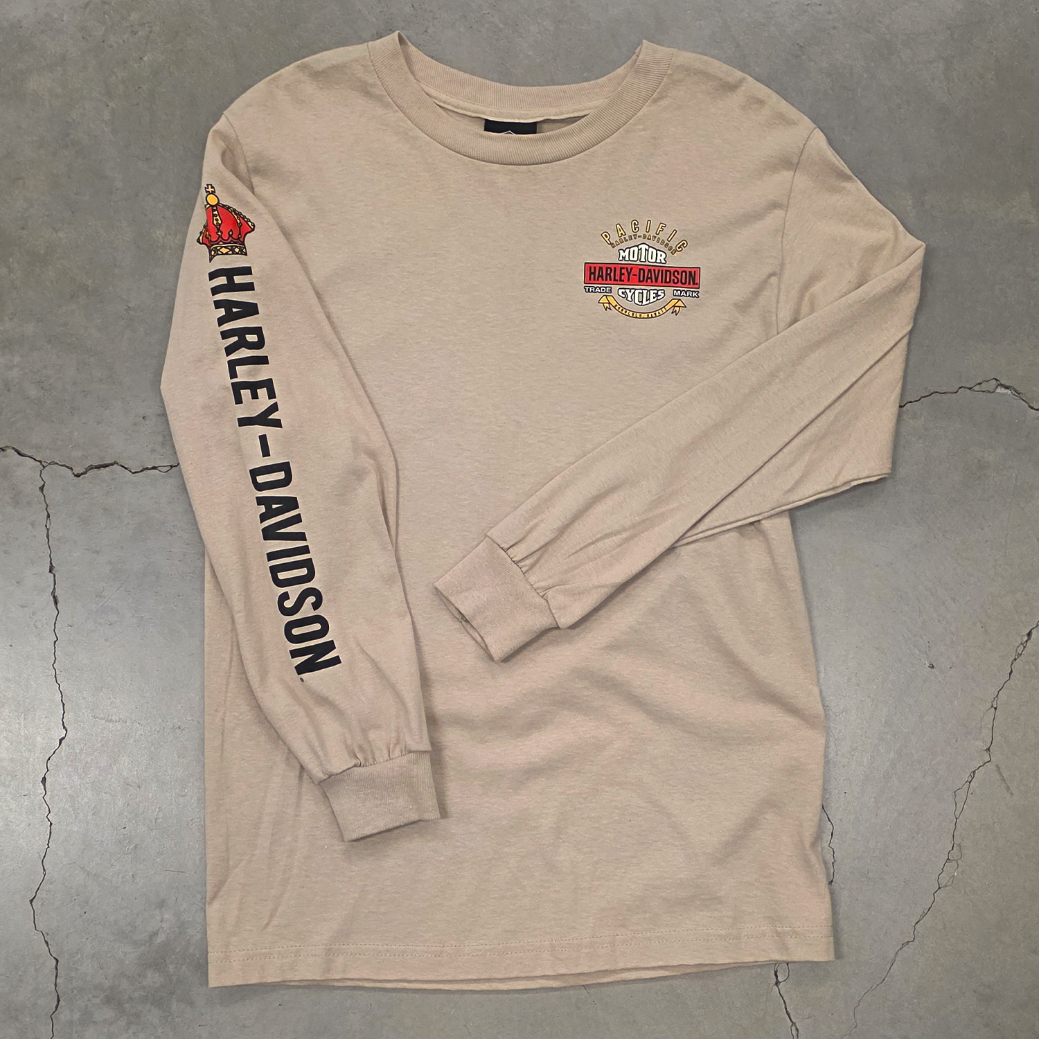 ◆Harley Davidson◆ Iconic Logo Long Sleeve T-Shirt Khaki HH Harley-Davidson Men's Coat of Arms Long Sleeve Khaki T-shirt