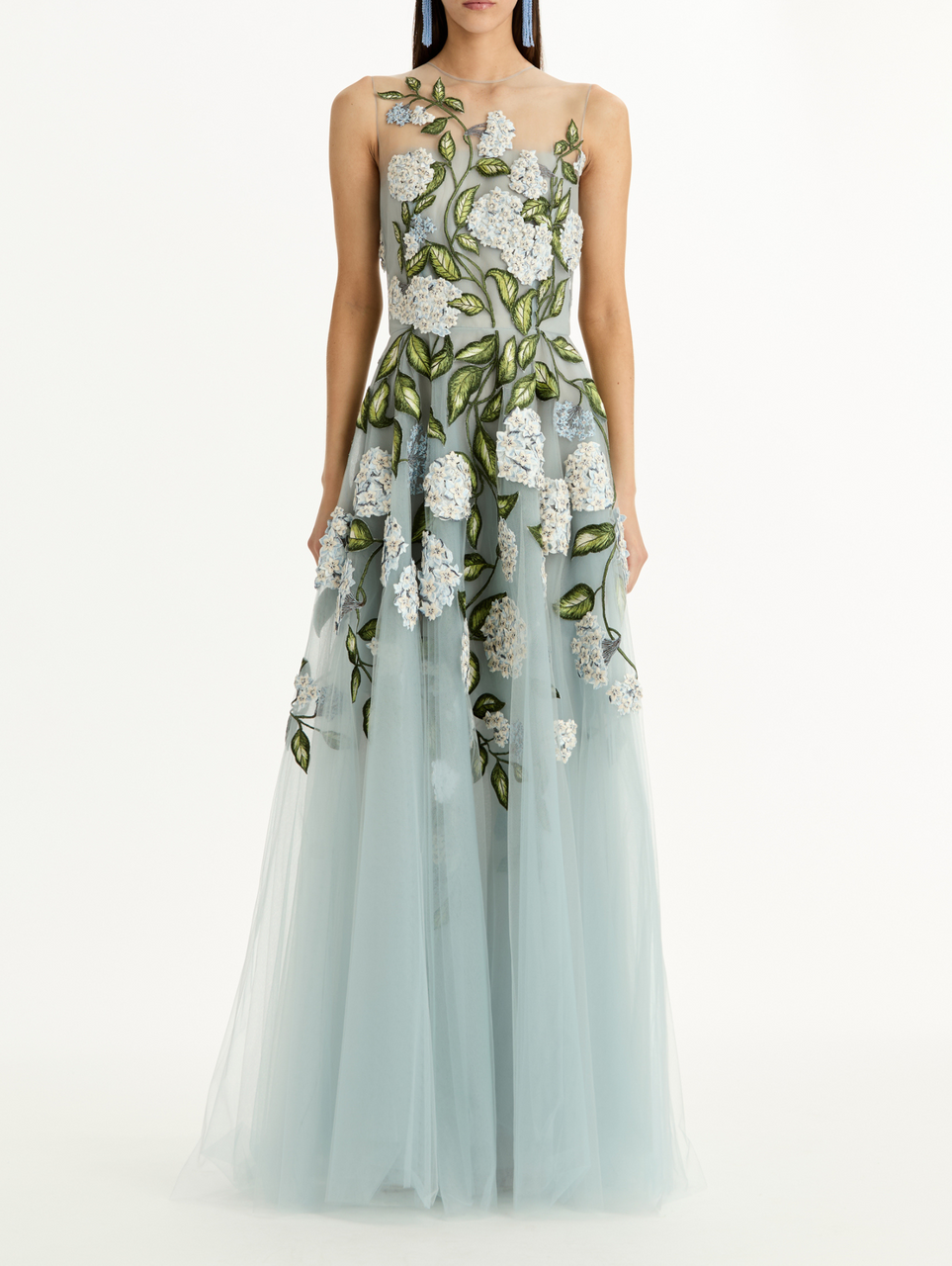 Oscar de la Renta Sleeveless Porcelain Flowers Tulle Gown