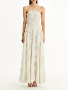 *VIRTUAL TRUNK SHOW* Oscar de la Renta Strapless Tablecloth Embroidered Gown *VIRTUAL TRUNK SHOW* Oscar de la Renta Strapless Tablecloth Embroidered Gown