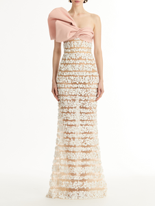 *VIRTUAL TRUNK SHOW* Oscar de la Renta Strapless Draped Bow Detail Embroidered Gown *VIRTUAL TRUNK SHOW* Oscar de la Renta Strapless Draped Bow Detail Embroidered Gown