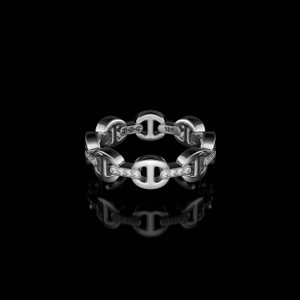 Hoorsenbuhs 18K White Gold Dame Tri-Link With Diamond Bridges Ring, Size 8 Hoorsenbuhs 18K White Gold Dame Tri-Link With Diamond Bridges Ring, Size 8
