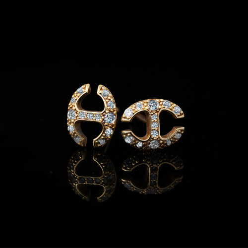 *RESERVE TODAY* Hoorsenbuhs 18K Gold Small Link Studs with Diamonds