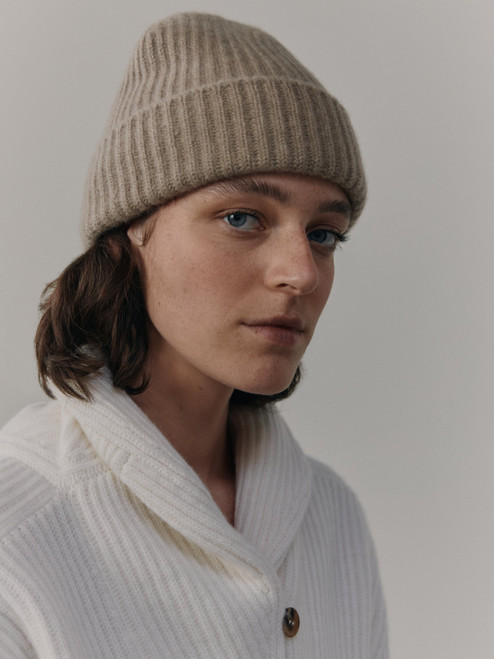 Begg x Co Alex Cashmere Knitted Beanie Hat in Earth