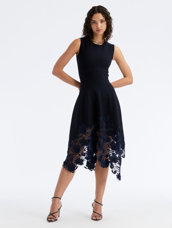 Oscar de la Renta Lace Knit Handkerchief Hem Midi Dress in Navy, Size Small