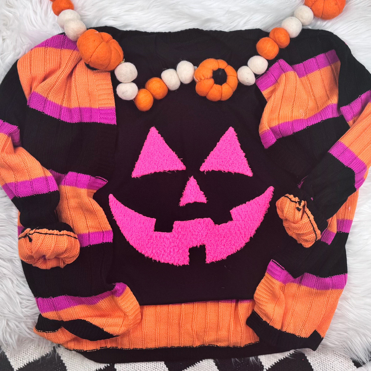 Fluffy Chenille Jack-O'-Lantern Patch – Neon Pink