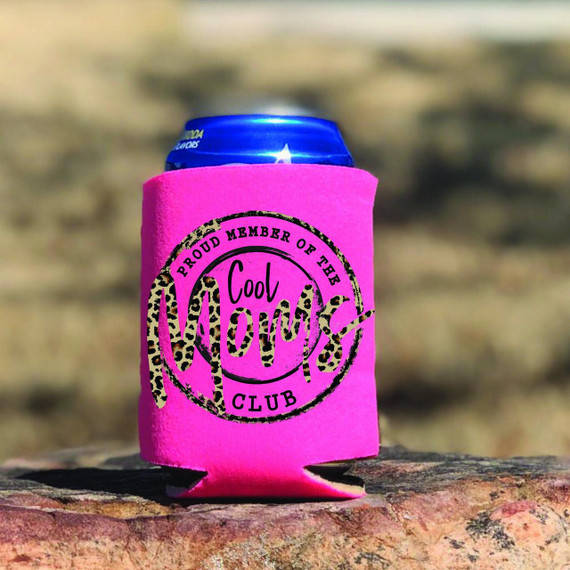Cool Moms Club HAT/POCKET/CAN HUGGER Screen Print Heat Transfer, pink can hugger with 'Proud Member of the Cool Moms Club' design.
