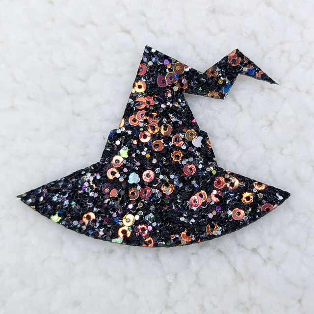 WITCHES HAT Glitter & Sequin HAT/POCKET Patch, glittery black witch hat patch decorated with multicolored sequins.