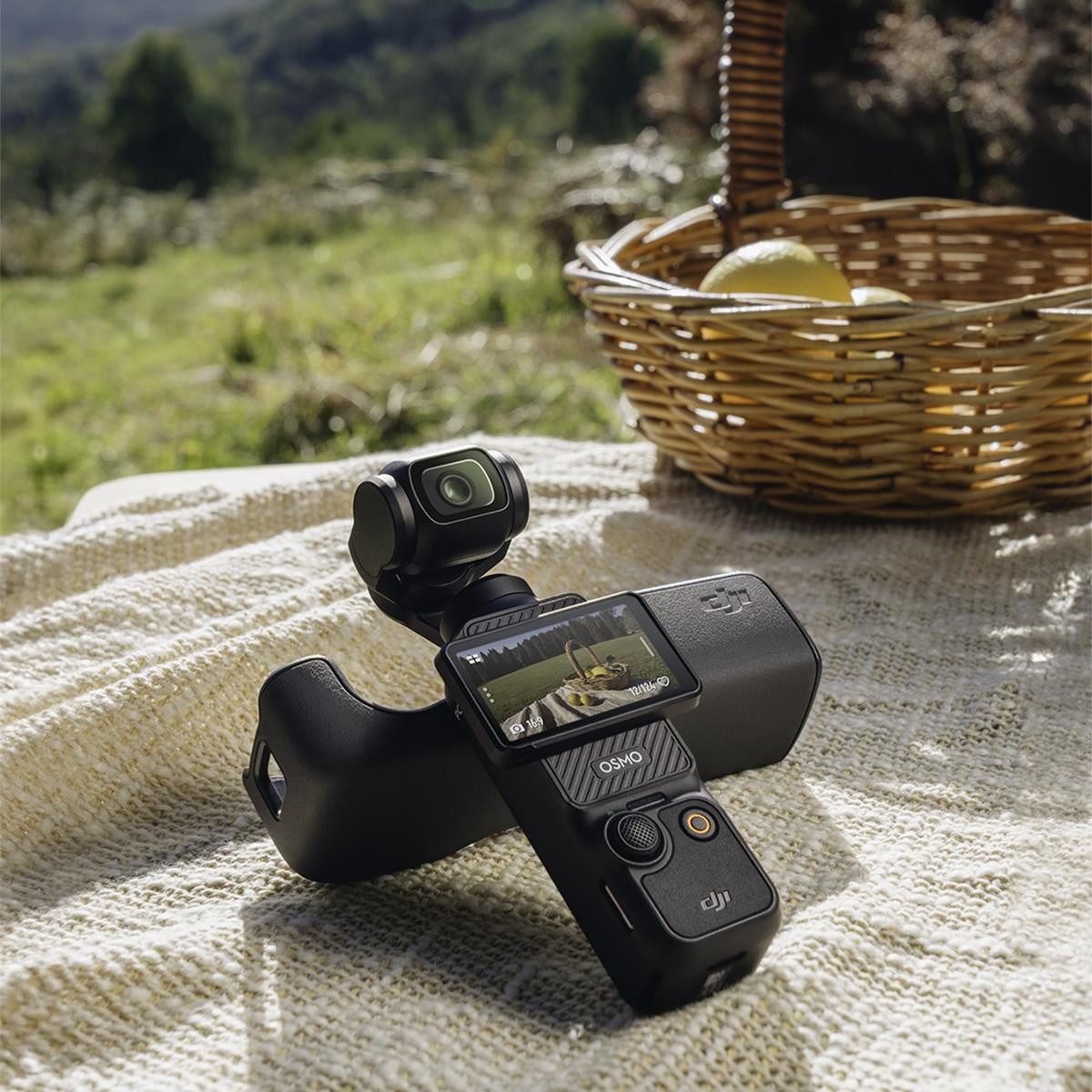 DJI Osmo Pocket 3 Creator Combo - Berger Brothers