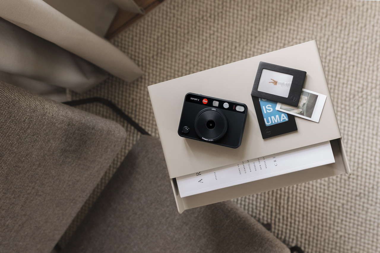 Leica SOFORT 2 Burton Edition Instant Camera (Jake Blue) - Berger