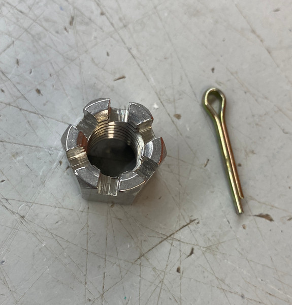 CUSTOM KIT PROPELLER NUT & PIN - CASTLE M12