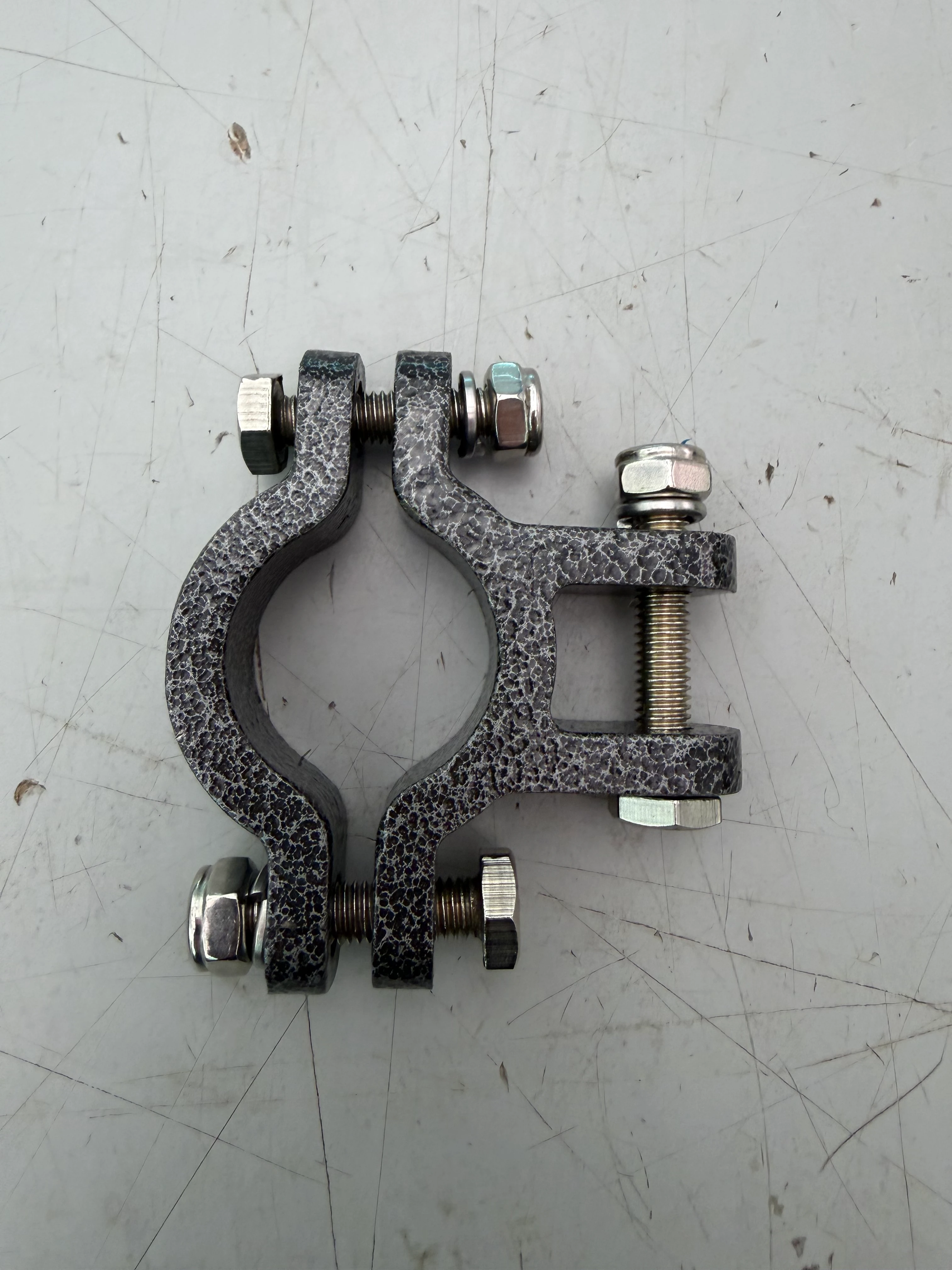POWER TRIM LOWER BRACKET & HARDWARE