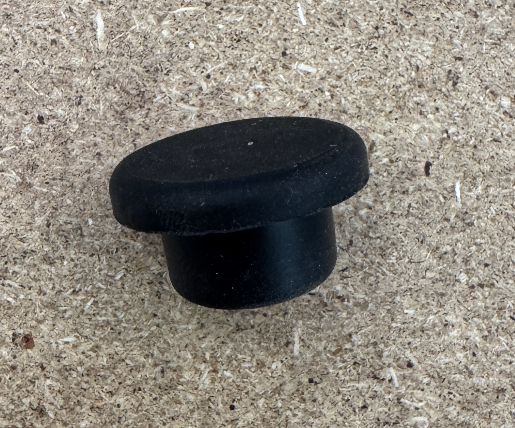FEATHER LITE BELT TENSION HOLE GROMMET