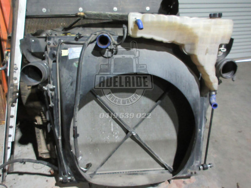 Kenworth T410 SAR 2019 radiator - Wrecking Truck (43)