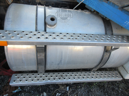 Iveco Fuel Tanks x2 470L - Wrecking Truck (144)