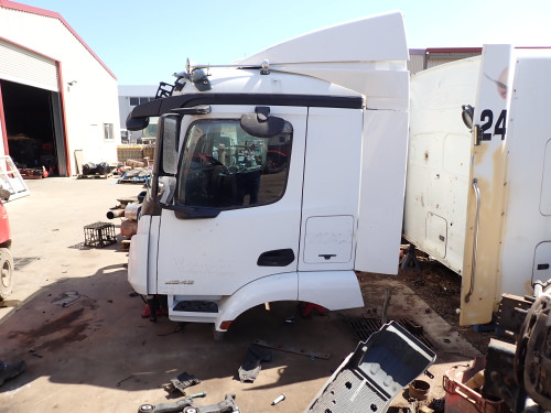 2018 Mercedes Actros 2643 Drop On Cab