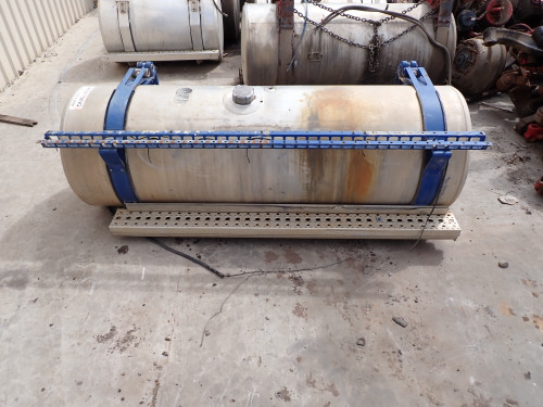 2003 Freightliner 568L Fuel Tank