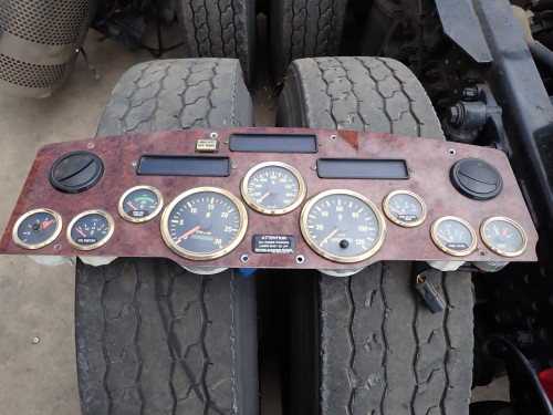 2015 Kenworth K200 Gauges Cluster