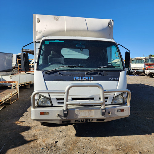 2007 ISUZU NPR300