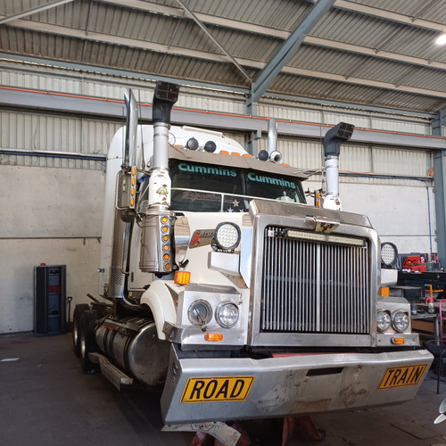4900 FA