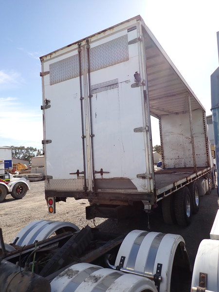 2000 Scania P124G 360 GB8X2NB