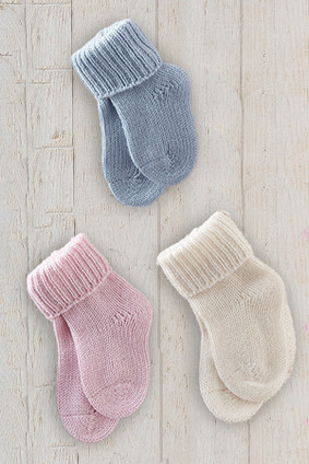 Cashmere Baby Socks in baby blue, pink & cream