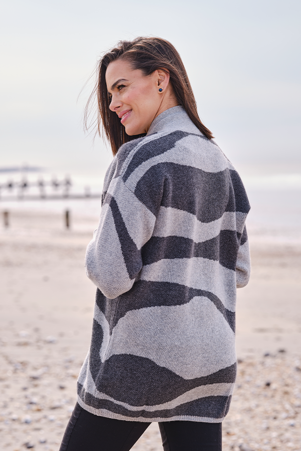 Zabeena 4 Ply Cashmere Jacquard Cardigan