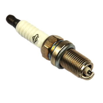 692051 Spark Plug Briggs and Stratton - Image 1