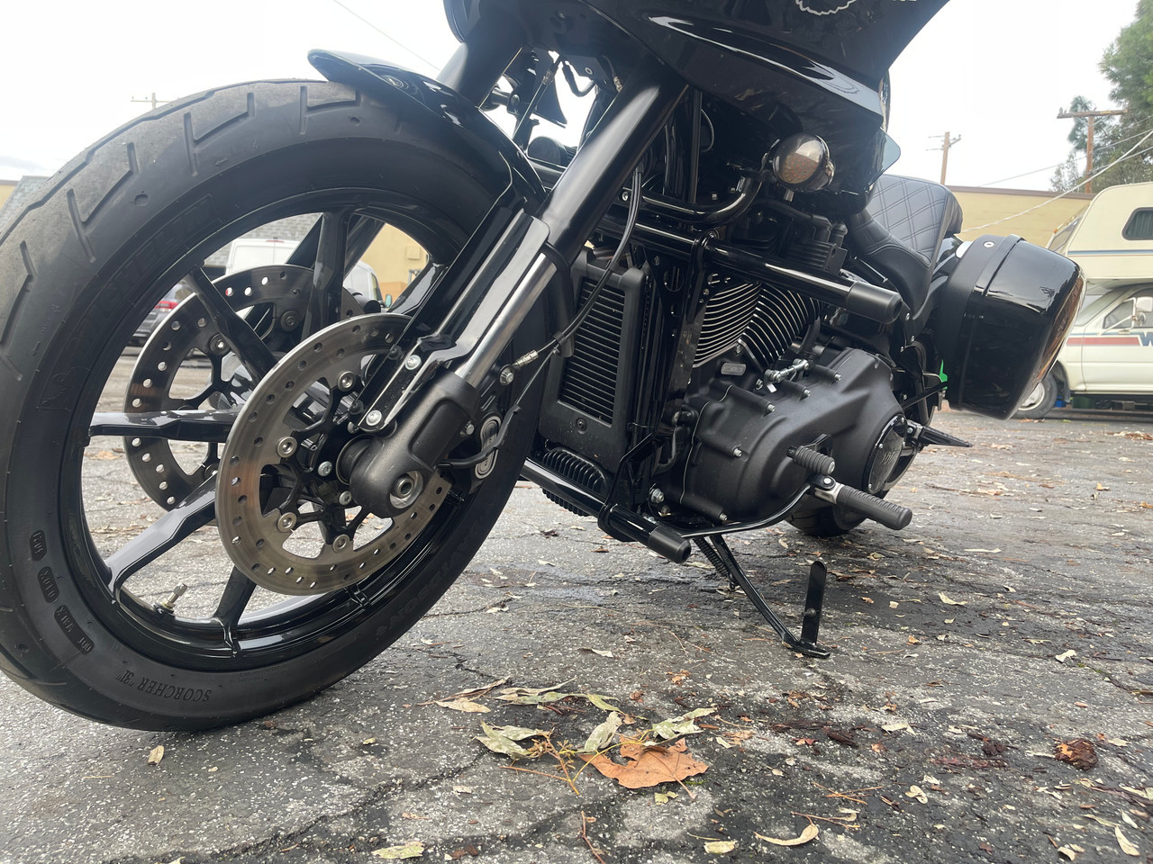 Dual-Step Crash Bar for 2018–2025 Harley-Davidson M8 Softail
