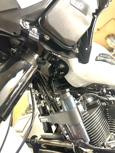 チョップドエンジンガード&フェアリングスポイラーカバー ハーレーロードグライド FLTRX 17-Up用 Chopped Engine Guard &Fairing Spoilers Cover For エンジンガードブラケットサイドフェアリングチンスポイラーハーレー