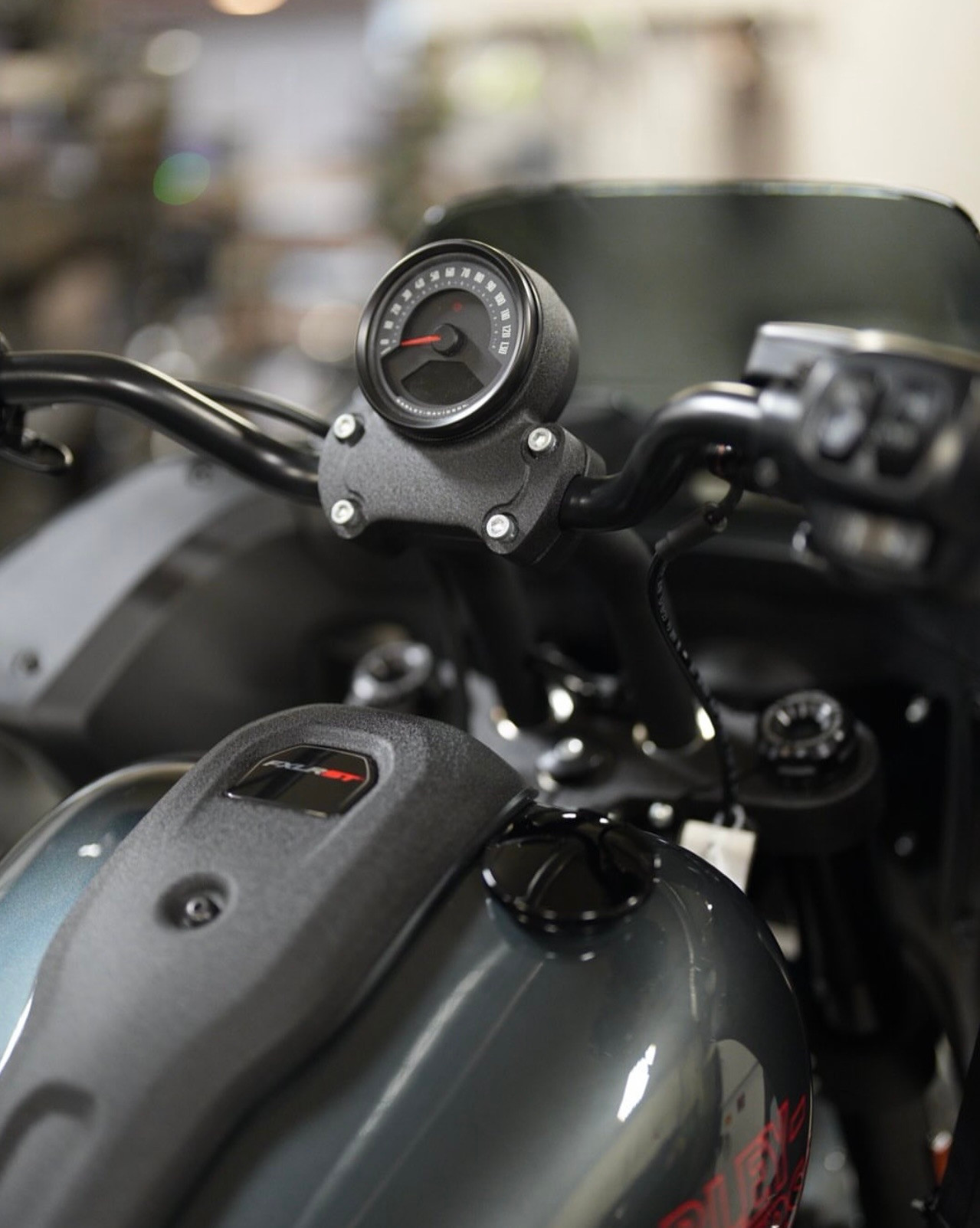 One-Piece Handlebar Risers for 2025 Harley Low Rider S & ST | Bung King