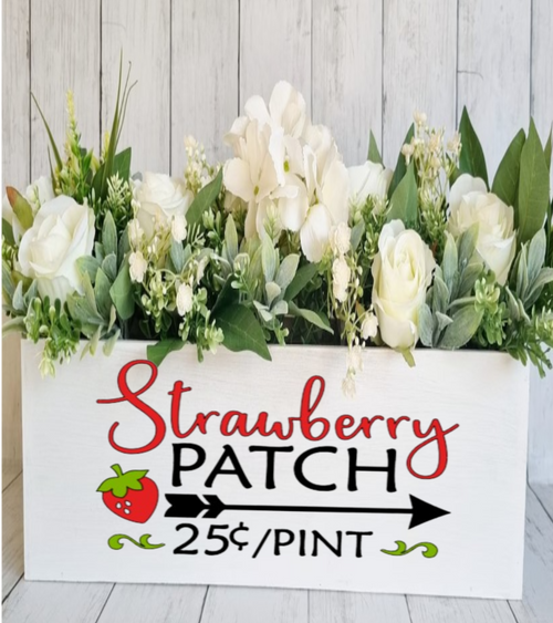 Strawberry Patch Wood Box w/handles