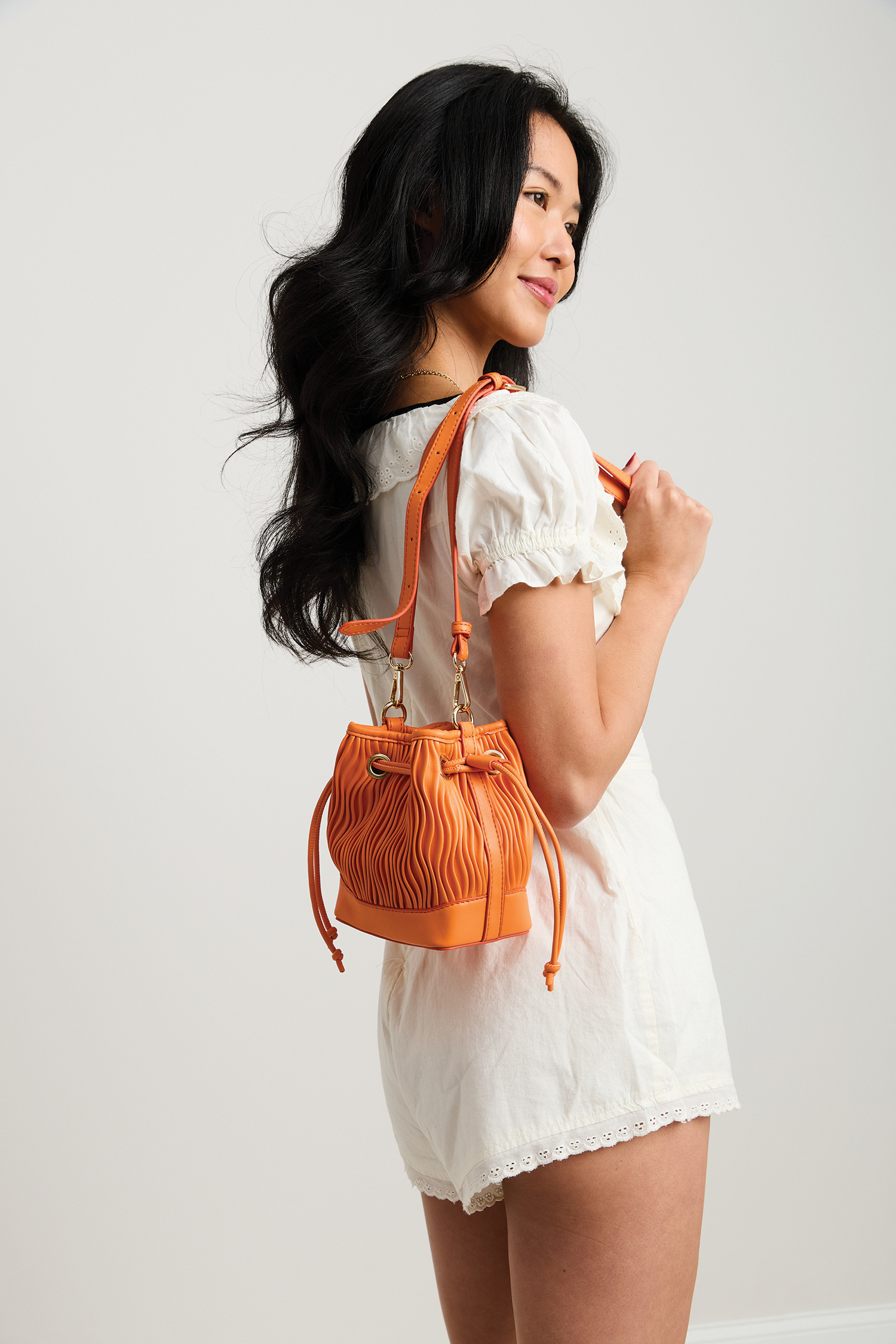 Stylish vegan leather handbag by Jennu – planet-friendly and fashion-forward