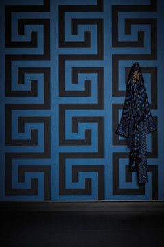 38705-5 Square Barocco Black Gold Textured Versace Wallpaper –  wallcoveringsmart