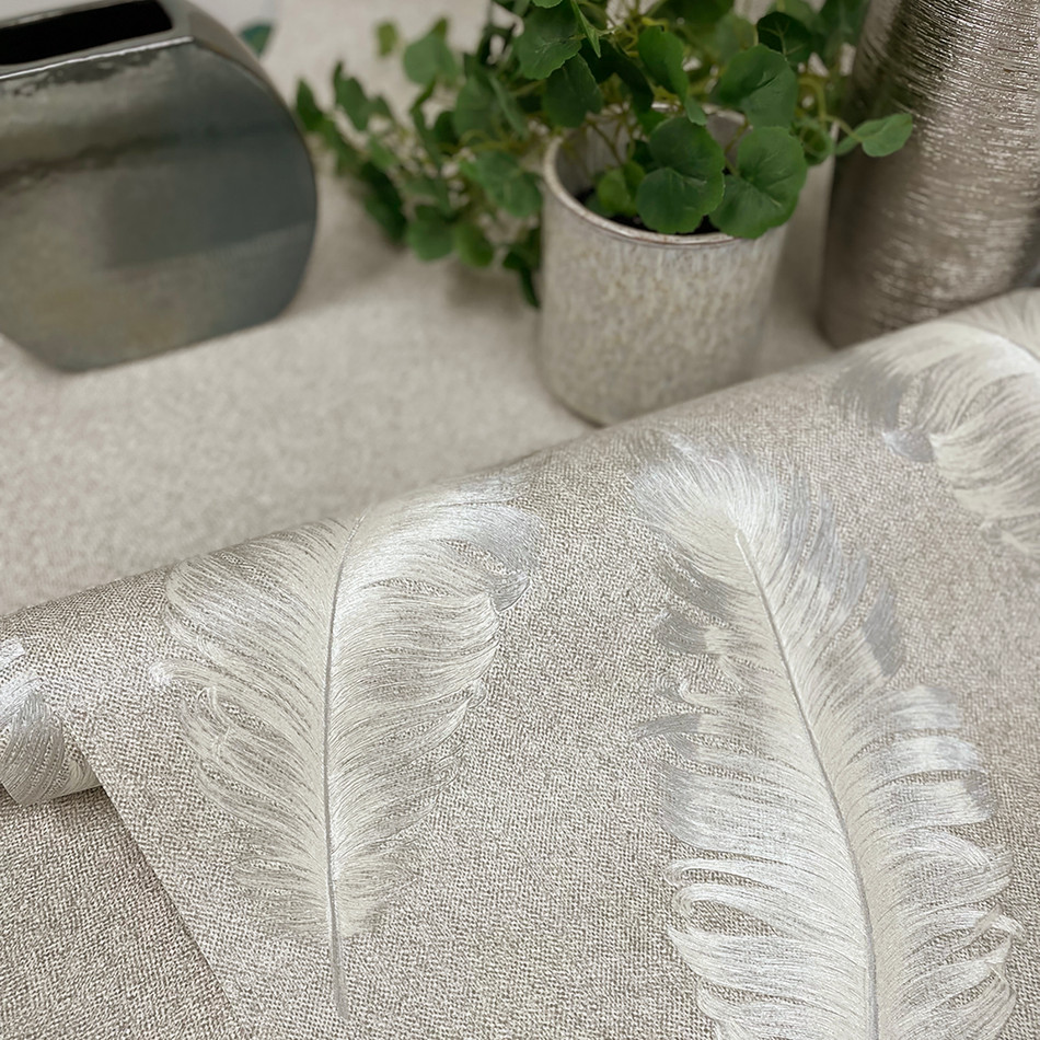 4400 Ciara Feather Soft Silver Wallpaper by Belgravia Zambaiti Parati 4400 Ciara Feather Soft Silver Wallpaper by Belgravia Zambaiti Parati