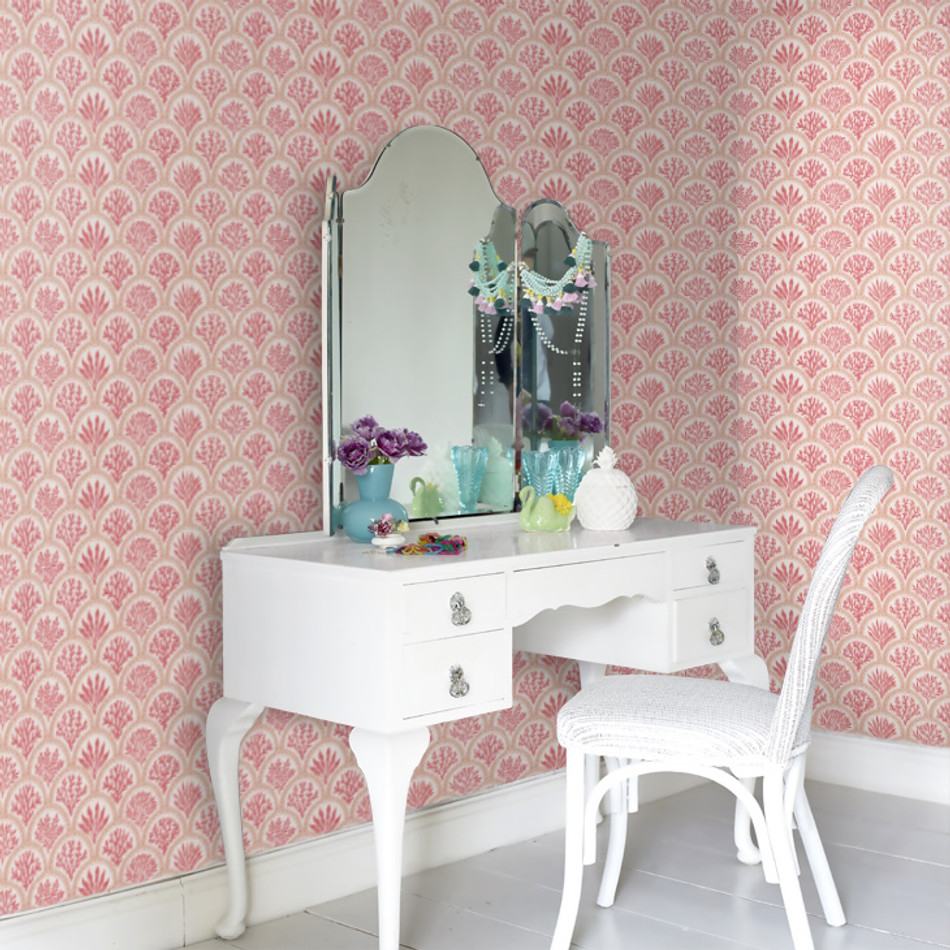 J186W-01 Coralli Innis Pink and Red Wallpaper By Jane Churchill